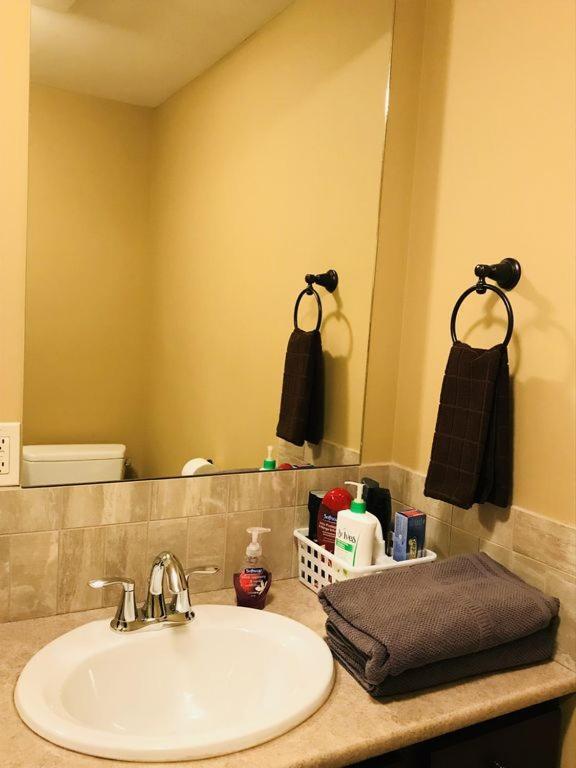 Vernon Home With True Okanagan Lifestyle Exteriör bild
